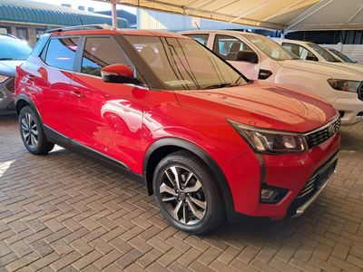 2020 Mahindra XUV 300 1.2T | W8