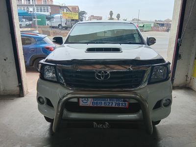 2015 Toyota Hilux 3.0 D-4D Legend 45 Raised Body Double-Cab