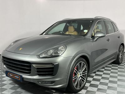 2017 Porsche Cayenne GTS Auto