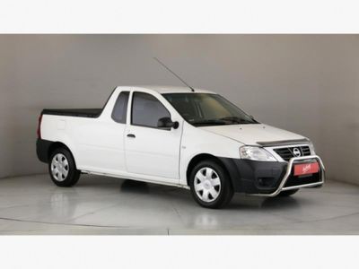 2021 Nissan NP200 1.6 A/C Safety Pack