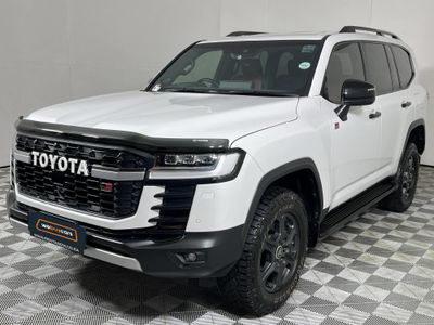 2022 Toyota Land Cruiser 300 V6 3.5 T GR-S