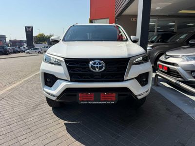 2022 Toyota Fortuner 2.4 GD-6 Raised Body