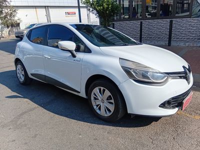 2016 Renault Clio IV 900T Blaze Limited Edition 5-dr (66kW)