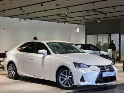 2019 Lexus IS 200T EX | 300 EX