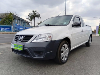 2023 Nissan NP200 1.6 A/C Safety Pack