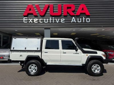 2013 Toyota Land Cruiser 79 4.0 Double-Cab