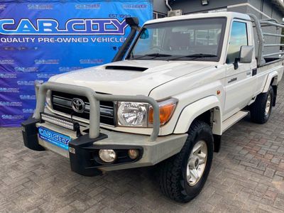 2017 Toyota Land Cruiser 79 4.5 D Single-Cab