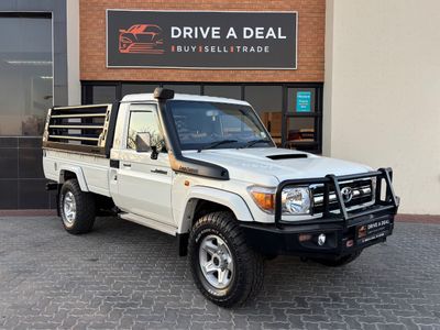 2015 Toyota Land Cruiser 79 4.5 4D LX V Single-Cab