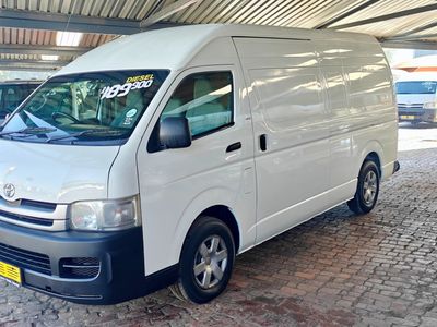 2010 Toyota Quantum 2.5 D-4D LWB Panel Van