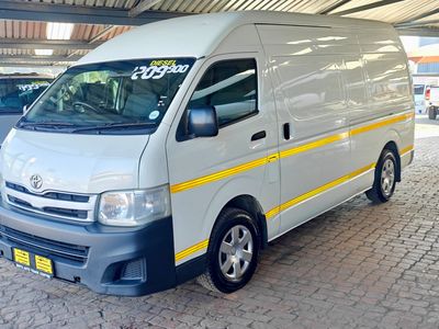 2011 Toyota Quantum 2.5 D-4D LWB Panel Van