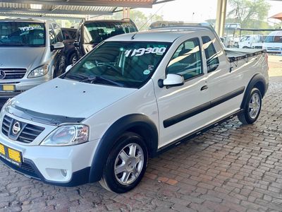 2011 Nissan NP200 1.6 A/C Safety Pack