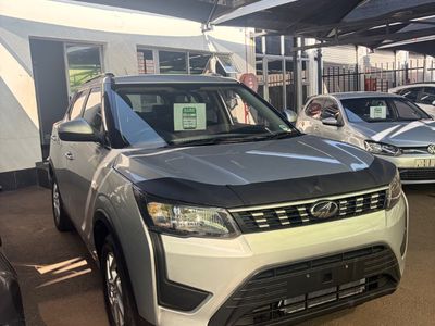 2022 Mahindra XUV 300 1.2T SE | W4