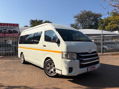 2011 Toyota Quantum 2.7 14-seat