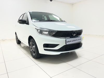 2026 TATA Tiago 1.2 XT
