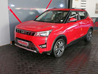 2022 Mahindra XUV 300 1.5D | W8