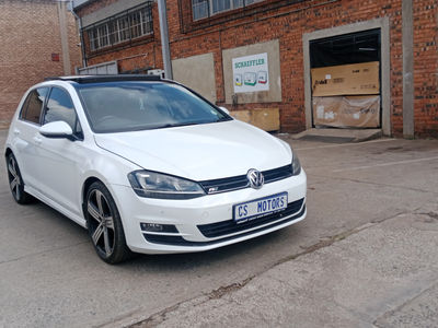 2016 Volkswagen Golf VII 2.0 TDI Highline Auto