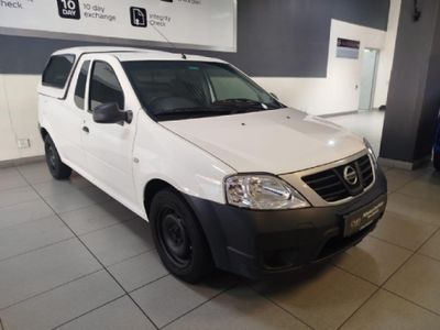 2023 Nissan NP200 1.6 A/C Safety Pack