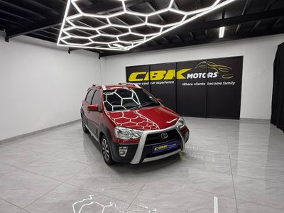 2015 Toyota Etios Cross 1.5 XS 5-dr