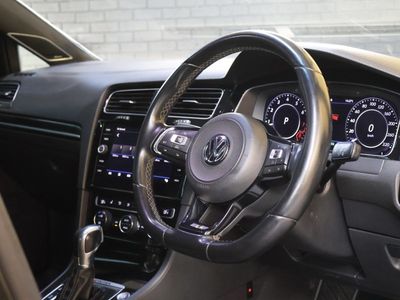 2018 Volkswagen Golf VII 2.0 TSI R Auto