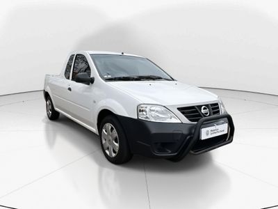 2020 Nissan NP200 1.6 A/C Safety Pack