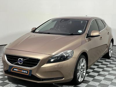 2014 Volvo V40 D3 Excel Auto