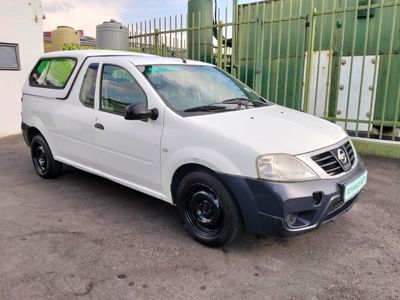 2015 Nissan NP200 1.6 A/C Safety Pack