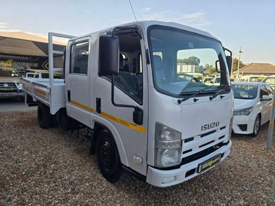 2013 Isuzu NPR 300 F/c C/c