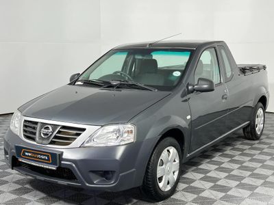 2019 Nissan NP200 1.6 A/C Safety Pack