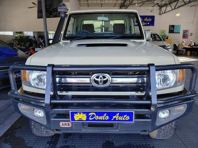2015 Toyota Land Cruiser 79 4.5 D Single-Cab