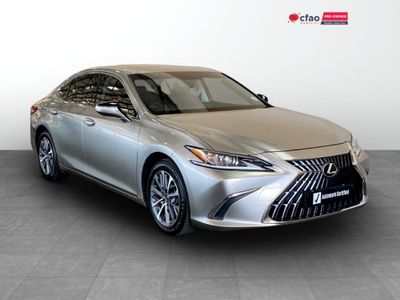 2025 Lexus ES 300h EX