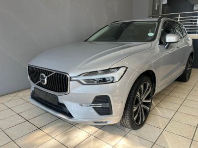 2023 Volvo XC60 B5 Momentum Geartronic