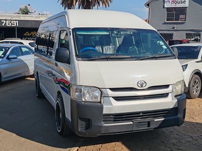 2019 Toyota Quantum 2.5 D-4D 14-seat