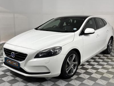 2015 Volvo V40 D3 Excel Auto