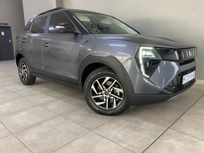 2025 Mahindra XUV 3XO 1.2T AX5L