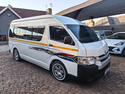 2020 Toyota Quantum 2.7Petrol Sesfikile 16 seater