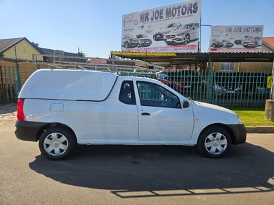 2023 Nissan NP200 1.6 A/C Safety Pack