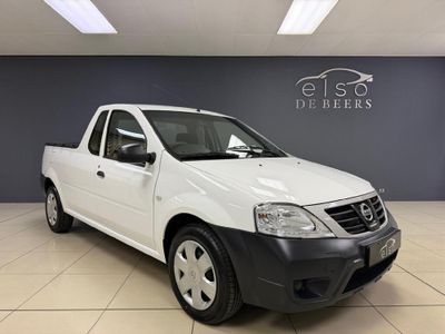 2023 Nissan NP200 1.6 A/C Safety Pack