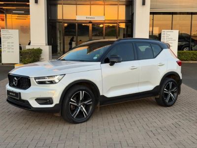 2022 Volvo XC40 T4 R-Design Auto