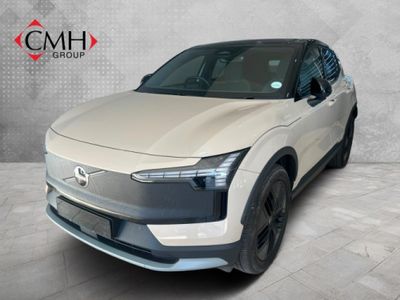2025 Volvo EX30 Cross Country