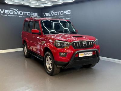 2017 Mahindra Scorpio 2.2 mHawk 8-seat | S10