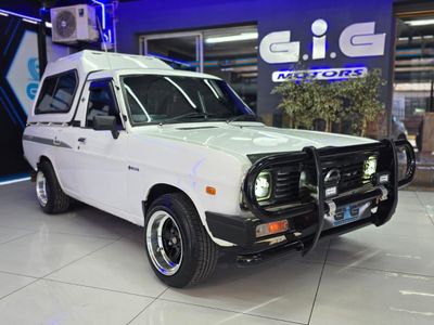 2001 Nissan 1400 5-spd