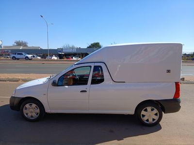2023 Nissan NP200 1.6 A/C Safety Pack