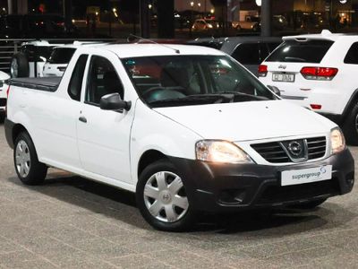 2024 Nissan NP200 1.6 A/C Safety Pack