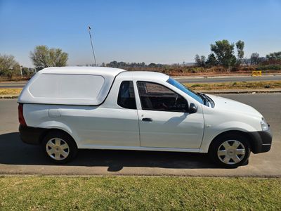 2021 Nissan NP200 1.6 A/C Safety Pack