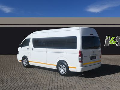 2007 Toyota Quantum 2.7 14-seat