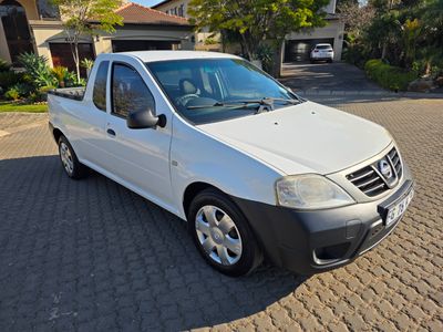 2016 Nissan NP200 1.6 A/C Safety Pack