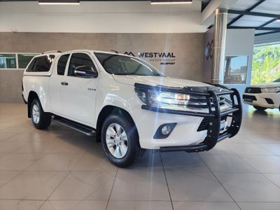 2017 Toyota Hilux 2.4 GD-6 Raised Body SRX Extended Cab