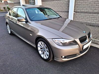 2011 BMW 3 Series 323i Exclusive Auto