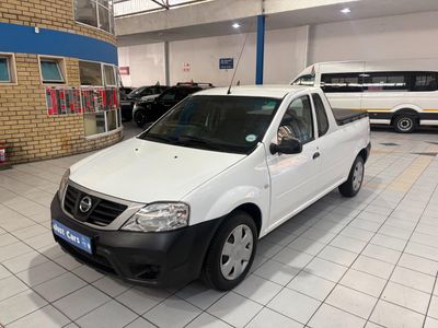 2020 Nissan NP200 1.6 A/C Safety Pack