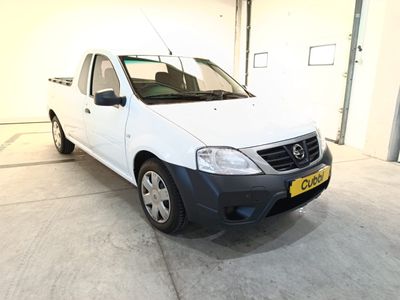 2022 Nissan NP200 1.6 A/C Safety Pack